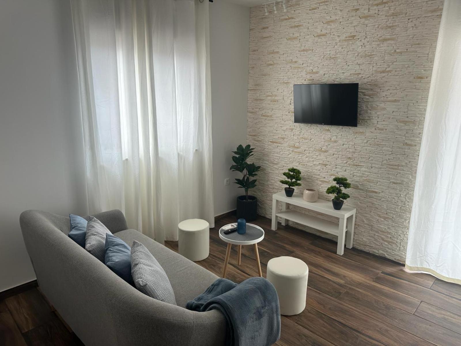 Apartments Harmony Hills Pula Buitenkant foto